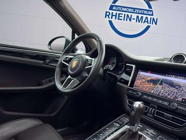 Porsche Macan I S — photo 19