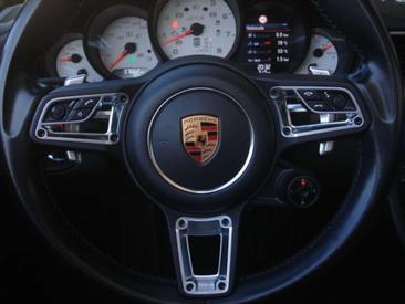 Porsche 911 Cabriolet Carrera 4 GTS — photo 21