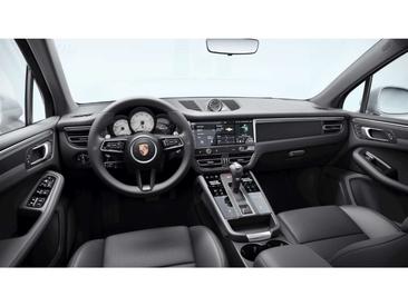Porsche Macan I S — photo 9