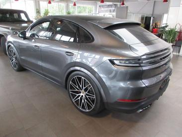 Porsche Cayenne S — photo 4