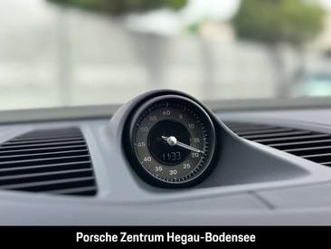 Porsche Macan I GTS Electric — photo 27