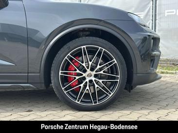 Porsche Macan I GTS Electric — photo 31