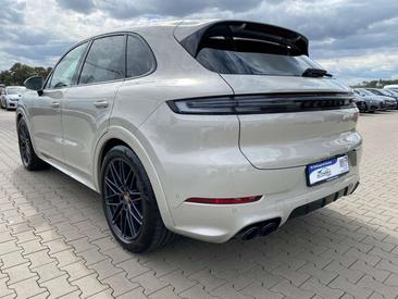 Porsche Cayenne GTS — photo 7