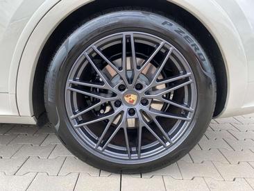Porsche Cayenne GTS — photo 13