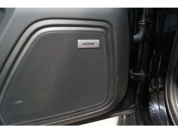 Porsche Macan I S — photo 15
