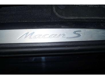Porsche Macan I S — photo 21