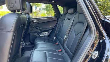 Porsche Macan — photo 8