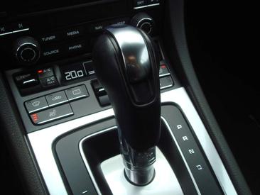 Porsche 718 Cayman — photo 9