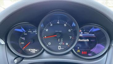 Porsche Macan — photo 11