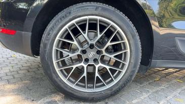 Porsche Macan — photo 15