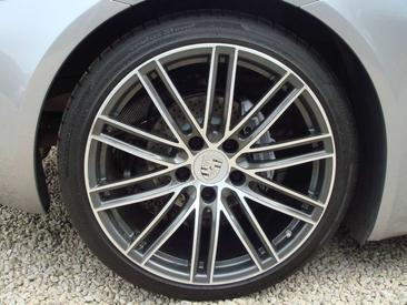 Porsche 718 Cayman — photo 14