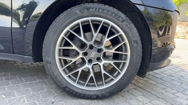 Porsche Macan — photo 16