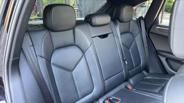 Porsche Macan — photo 27