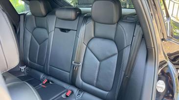 Porsche Macan — photo 28