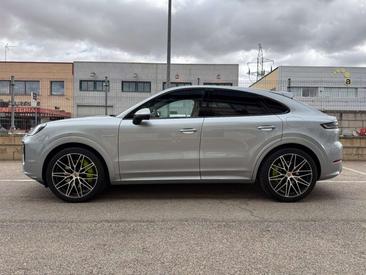 Porsche Cayenne E-Hybrid — photo 13