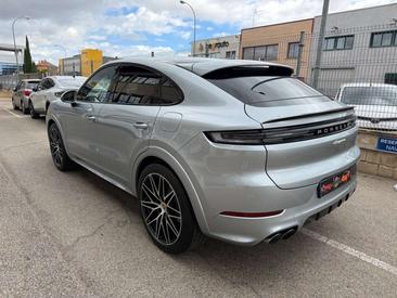 Porsche Cayenne E-Hybrid — photo 15