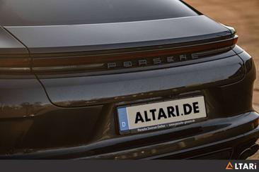 Porsche Panamera 4 E-Hybrid — photo 8