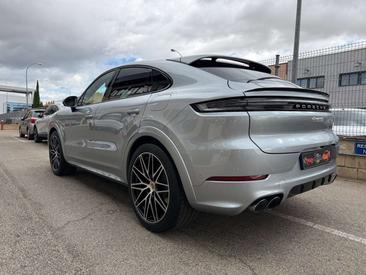 Porsche Cayenne E-Hybrid — photo 16