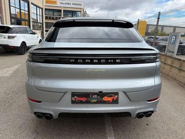 Porsche Cayenne E-Hybrid — photo 18