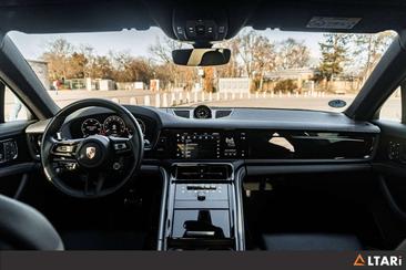 Porsche Panamera 4 E-Hybrid — photo 12