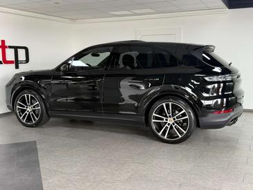 Porsche Cayenne III — photo 6