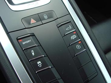 Porsche 718 Cayman Base — photo 11
