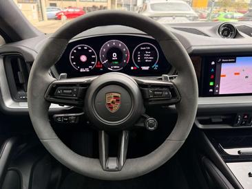 Porsche Cayenne E-Hybrid — photo 33