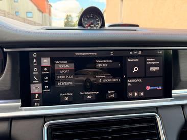 Porsche Panamera GTS — photo 10