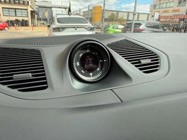 Porsche Cayenne E-Hybrid — photo 37