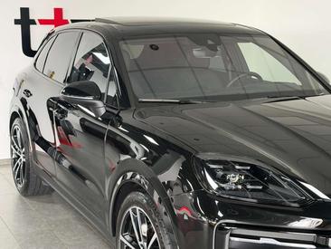 Porsche Cayenne III — photo 25