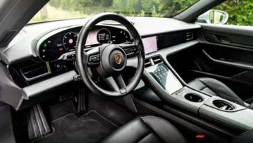 Porsche Taycan 4S — photo 8