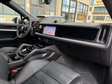 Porsche Cayenne E-Hybrid — photo 42