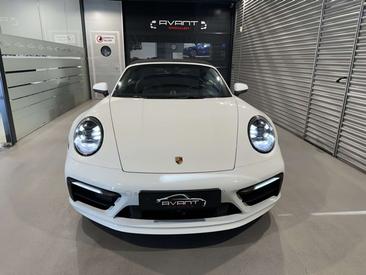 Porsche 911 Cabriolet Carrera 4S — photo 23