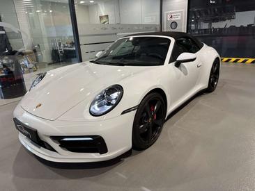 Porsche 911 Cabriolet Carrera 4S — photo 25