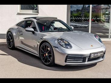 Porsche 911 Carrera 4S — photo 6