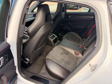 Porsche Panamera GTS — photo 25