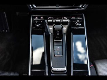 Porsche 911 Carrera 4S — photo 17