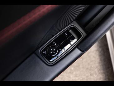 Porsche 911 Carrera 4S — photo 20
