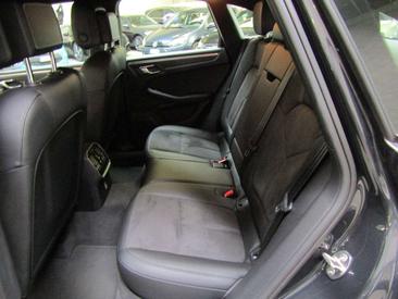 Porsche Macan — photo 10