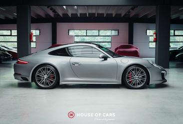 Porsche 911 Carrera 4S — photo 5