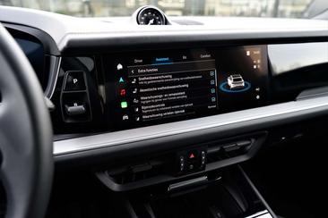 Porsche Cayenne E-Hybrid — photo 19