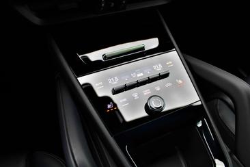 Porsche Cayenne E-Hybrid — photo 22