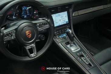 Porsche 911 Carrera 4S — photo 19