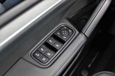Porsche Cayenne E-Hybrid — photo 32