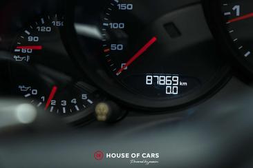 Porsche 911 Carrera 4S — photo 24