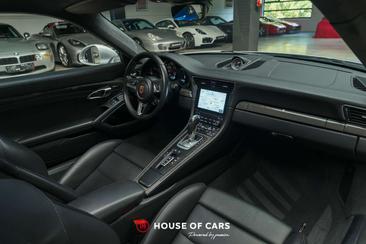 Porsche 911 Carrera 4S — photo 16