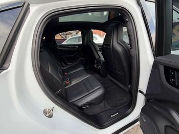 Porsche Cayenne GTS — photo 11