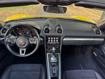 Porsche 718 Cabriolet Boxster — photo 4