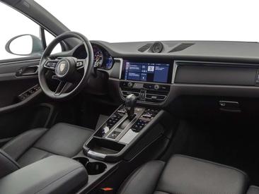 Porsche Macan — photo 12