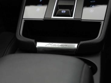 Porsche Macan — photo 16